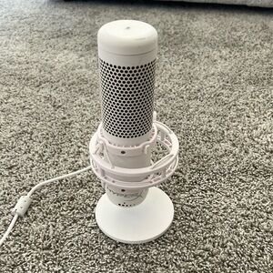 Hyper Microphone